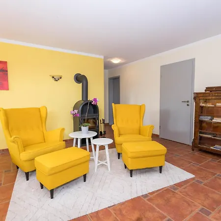 Appartement-weinberg נאומבורג